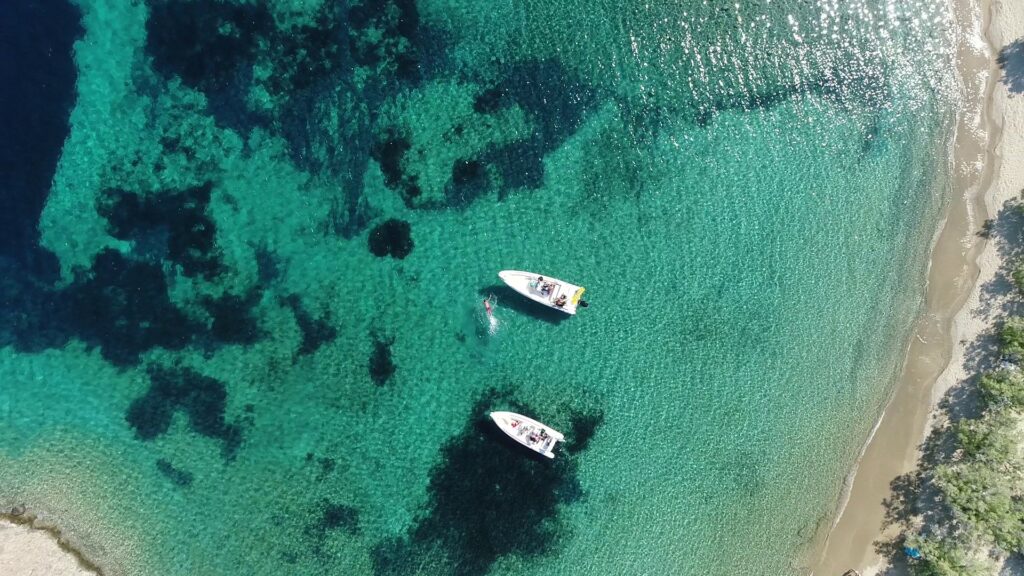 Α La Mer boat charters: Private rib cruises for pleasure in Milos Greece