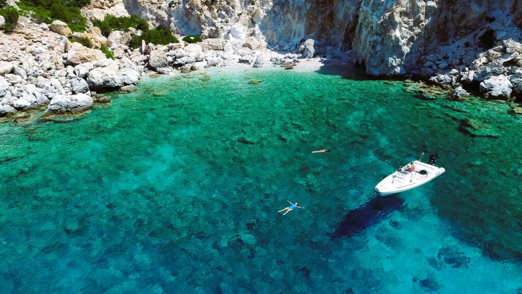 Pleasure boat charters without a captain - Aegean Cycladic islands Greece Milos